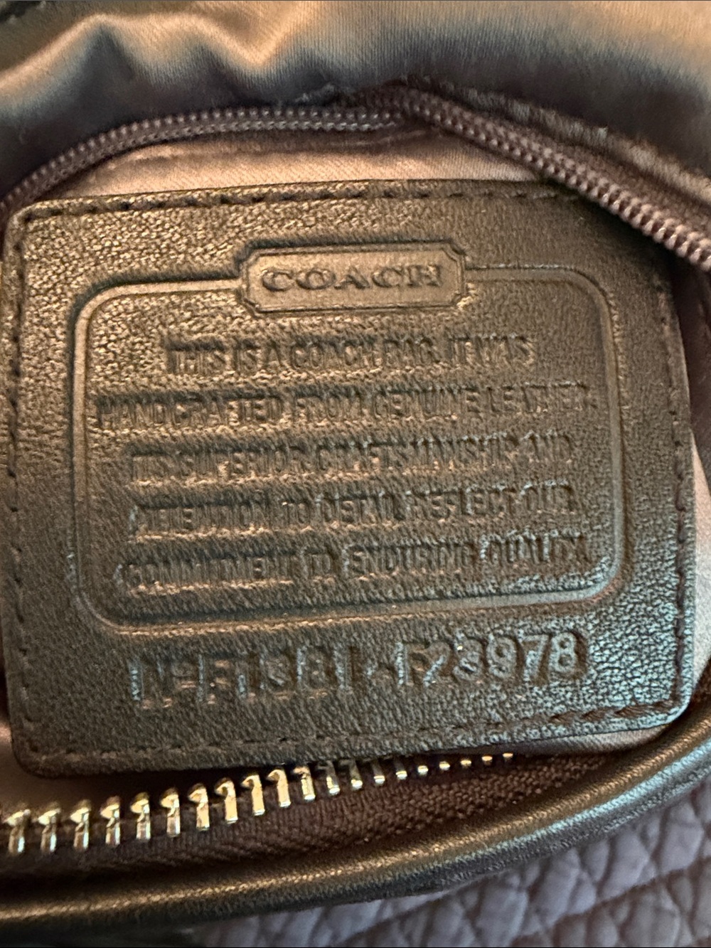 Coach Vintage Y2K Daisy Black Leather Shoulder Bag with Front Zip and Logo. - Picture 17 of 17